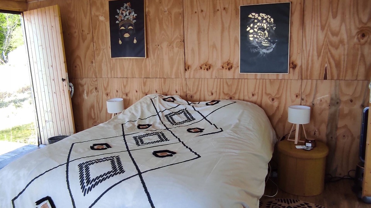 Eclaron-Braucourt-Sainte-Liviere Cabin | Wooden hut on stilts at Lac du Der - Nature escape & unusual charm