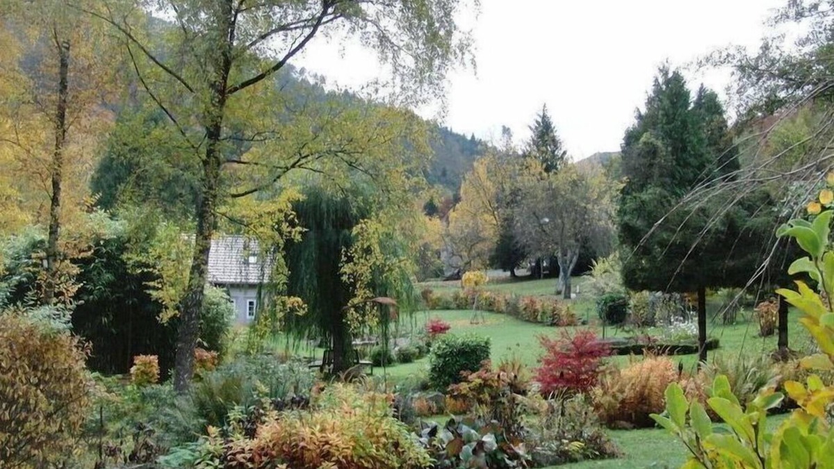 Boersch House | Le Sine Nomine Comfortable holiday residence