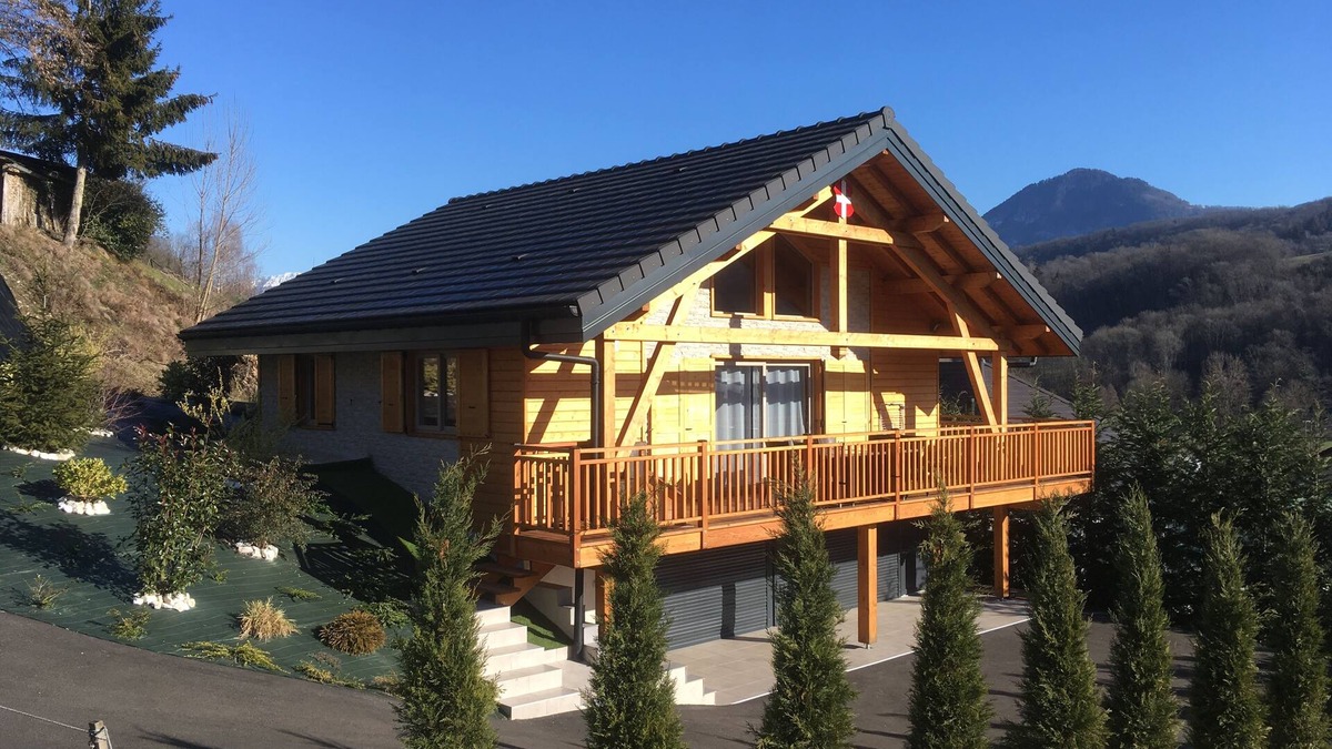 Coise-Saint-Jean-Pied-Gauthier Ski Chalet | country cottage