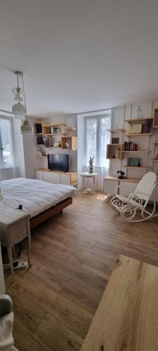 Javerlhac-et-la-Chapelle-St-Robert Apartment | Joli studio