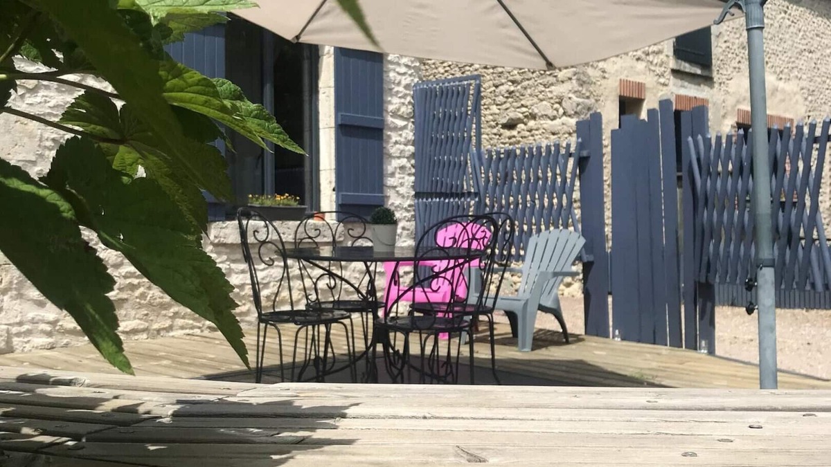 La Chapelle-Saint-Martin-en-Plaine House | Homerez - House for 4 ppl. with garden at La Chapelle-Saint-Martin-en-Plaine