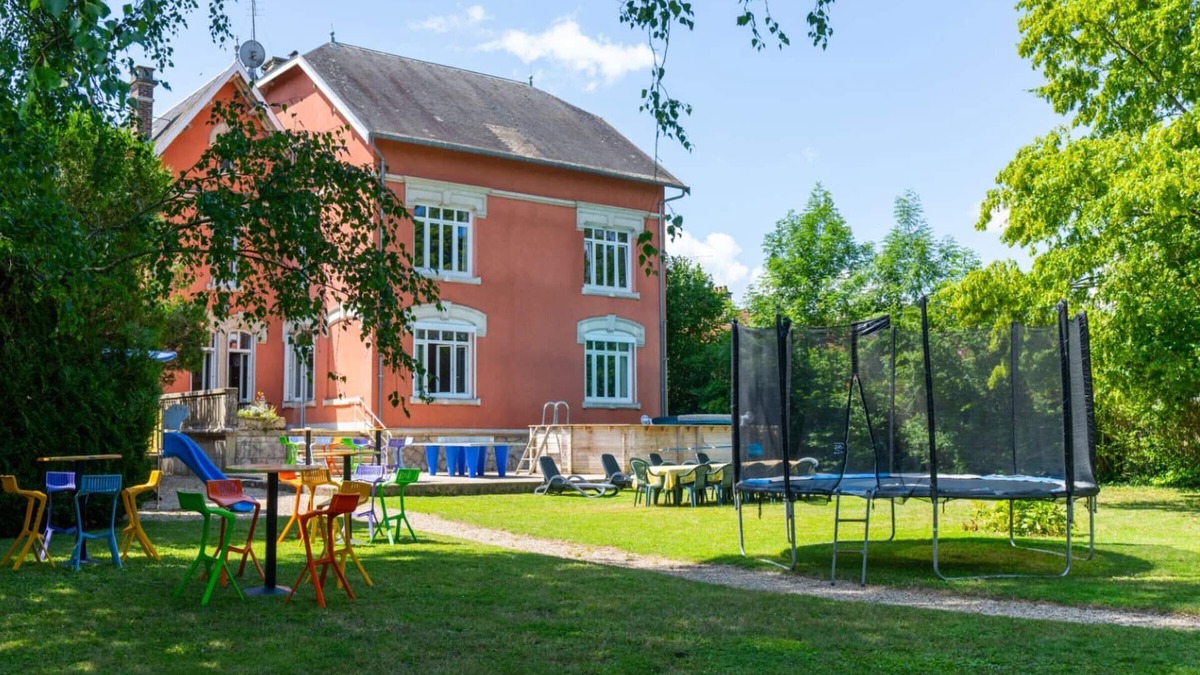 Montier-en-Der Cottage | Charming 19th Century Manor with Pool, Large Park & Near Europe's Largest Artificial Lake