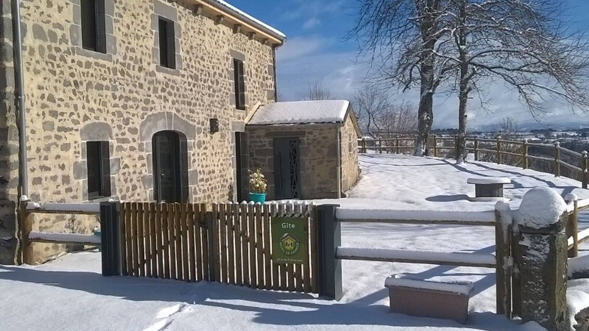 Neuveglise-sur-Truyere Cottage | Gite Neuvéglise-sur-Truyère-Sériers, 3 bedrooms, 6 persons