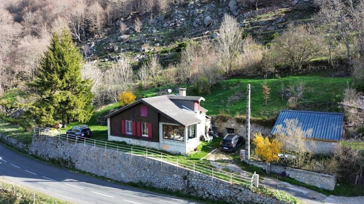 Pont-de-Montvert-Sud-Mont-Lozere Ski Chalet | Chalet 'Les 4 Vents' : Nature break at Pont de Montvert