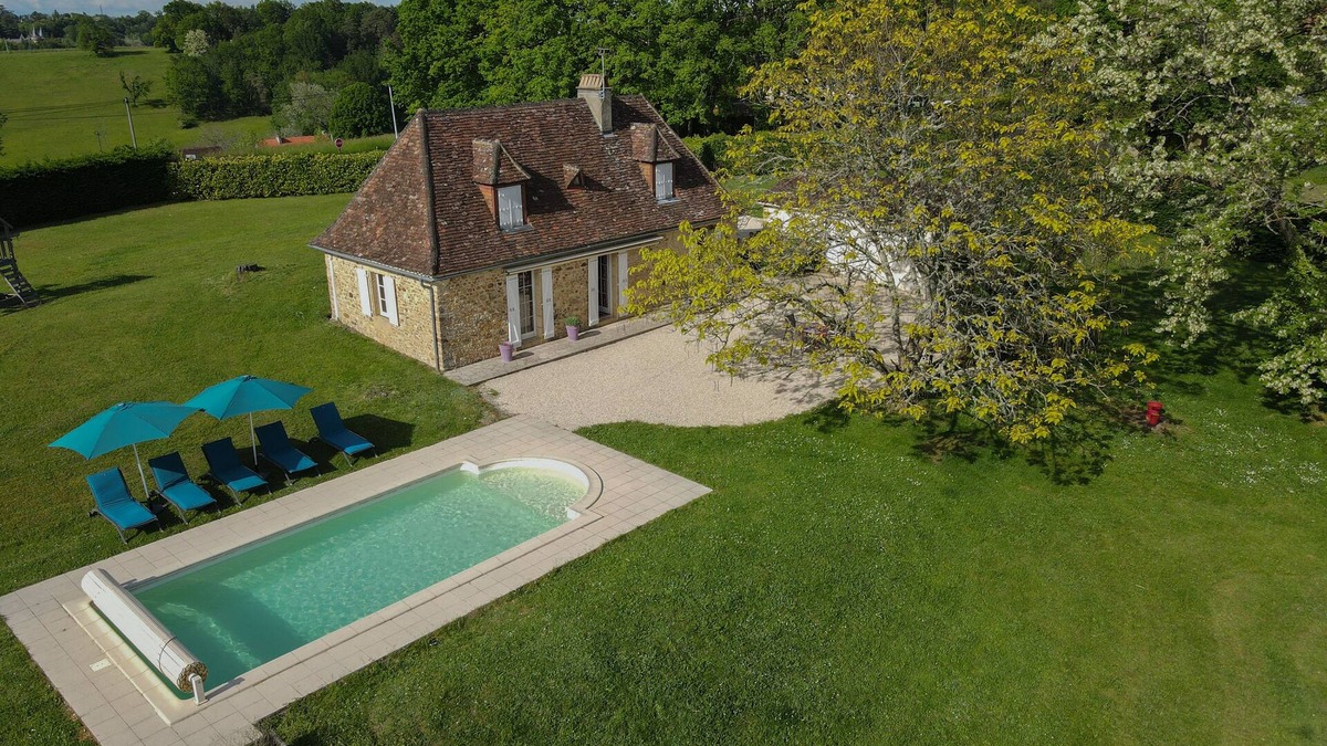 Rouffignac-Saint-Cernin-de-Reilhac House | Charming stone house with private heated pool and panoramic views