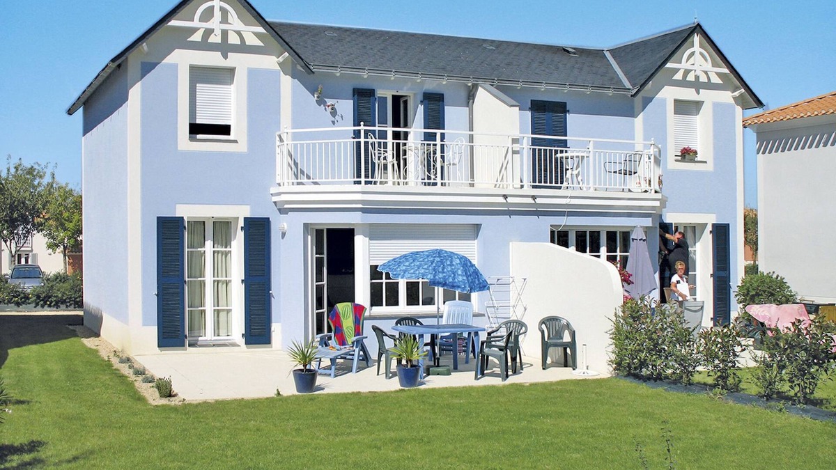 L'Aiguillon-sur-Vie House | Le Domaine de Fontenelles by Interhome