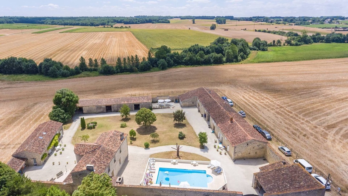Saint-Hilaire-de-Villefranche Cottage | The Old Monastery - Degas