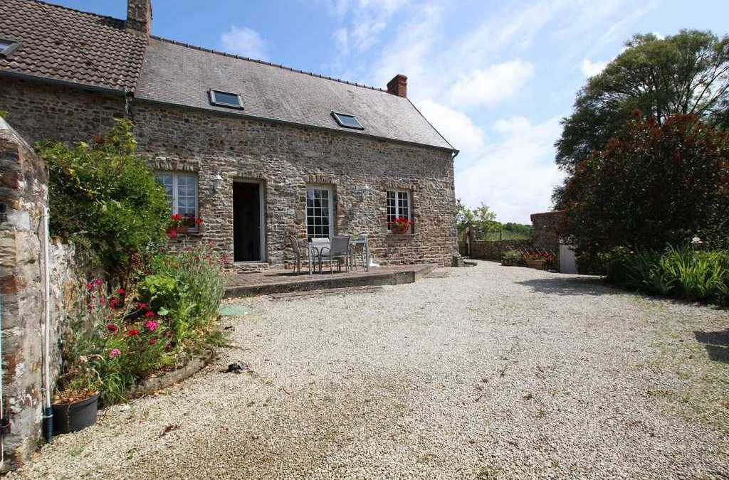 Saint-Maurice-en-Cotentin House | 110 m² Gîte ∙ 3 bedrooms ∙ 6 guests