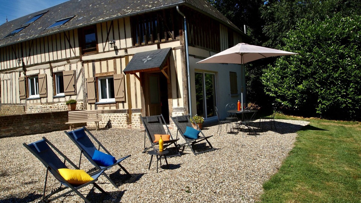 Saint-Sylvestre-de-Cormeilles Apartment | Gîte à la Campagne Proche de Deauville