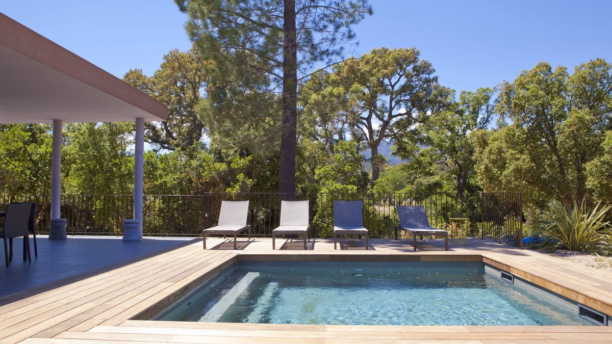 Pinarellu Villa | CONTEMPORARY VILLA IN QUIET LOCATION - SWIMMING POOL