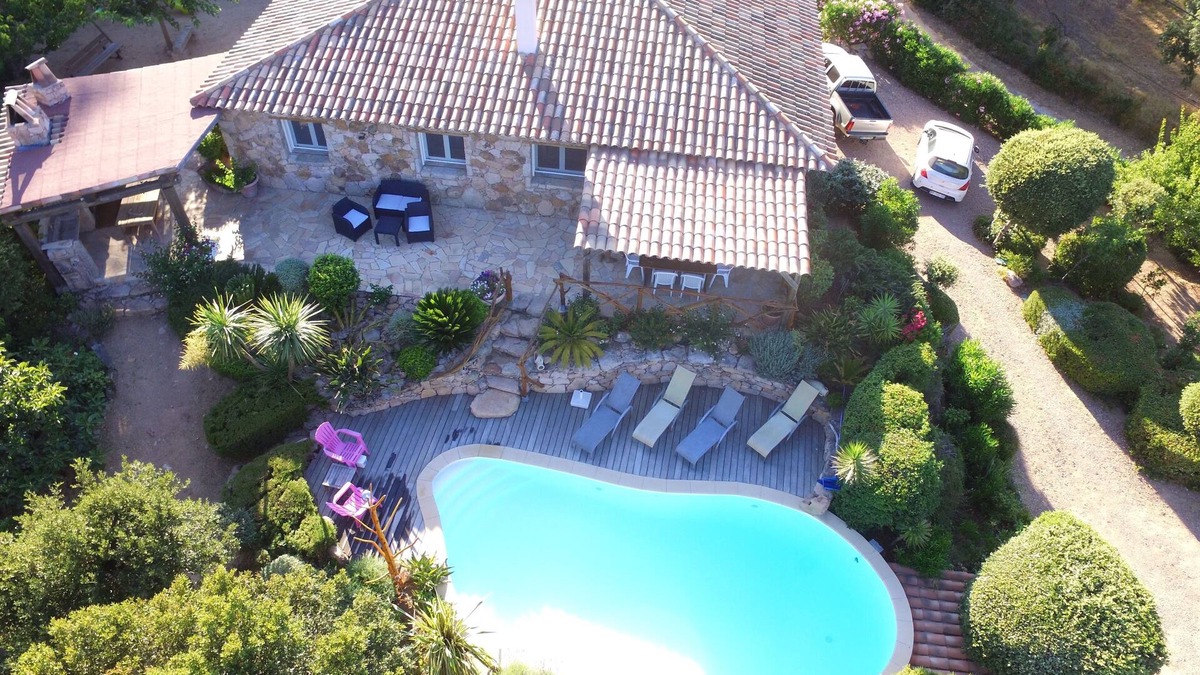 Pinarellu House | quiet house with swimming-pool with nice view on the sea and moutain
