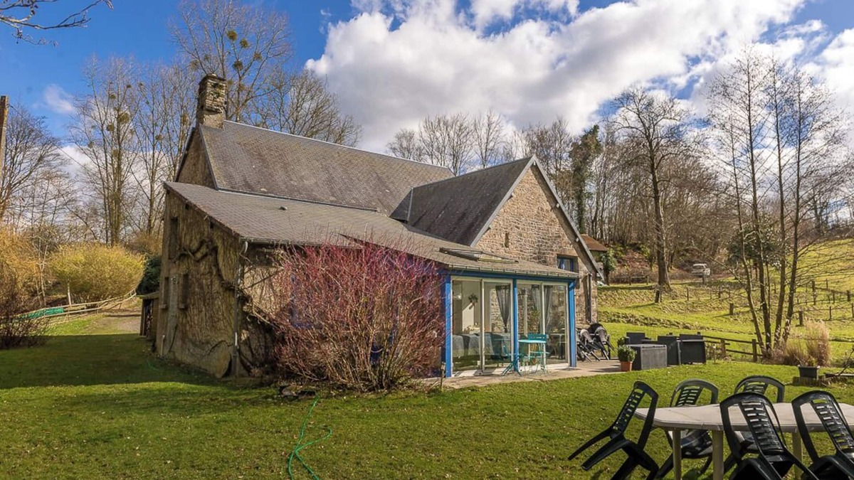 Bourguenolles House | Le Moulin d'Airou: A Historic Mill as Your Holiday Home