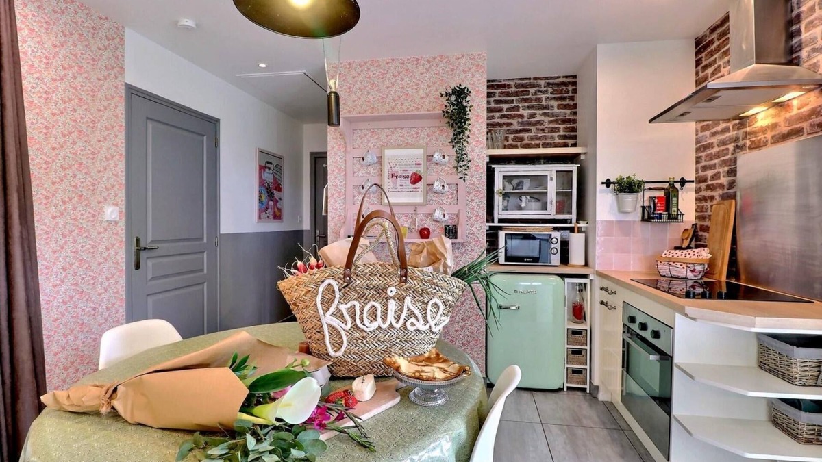 Corps-Nuds House | Fraise - Corps-nuds - Gîte
