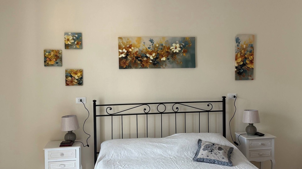 Miano Bed & Breakfast | Framí b&b. Comfort and relaxation surrounded by greenery, between the sea and the mountains.