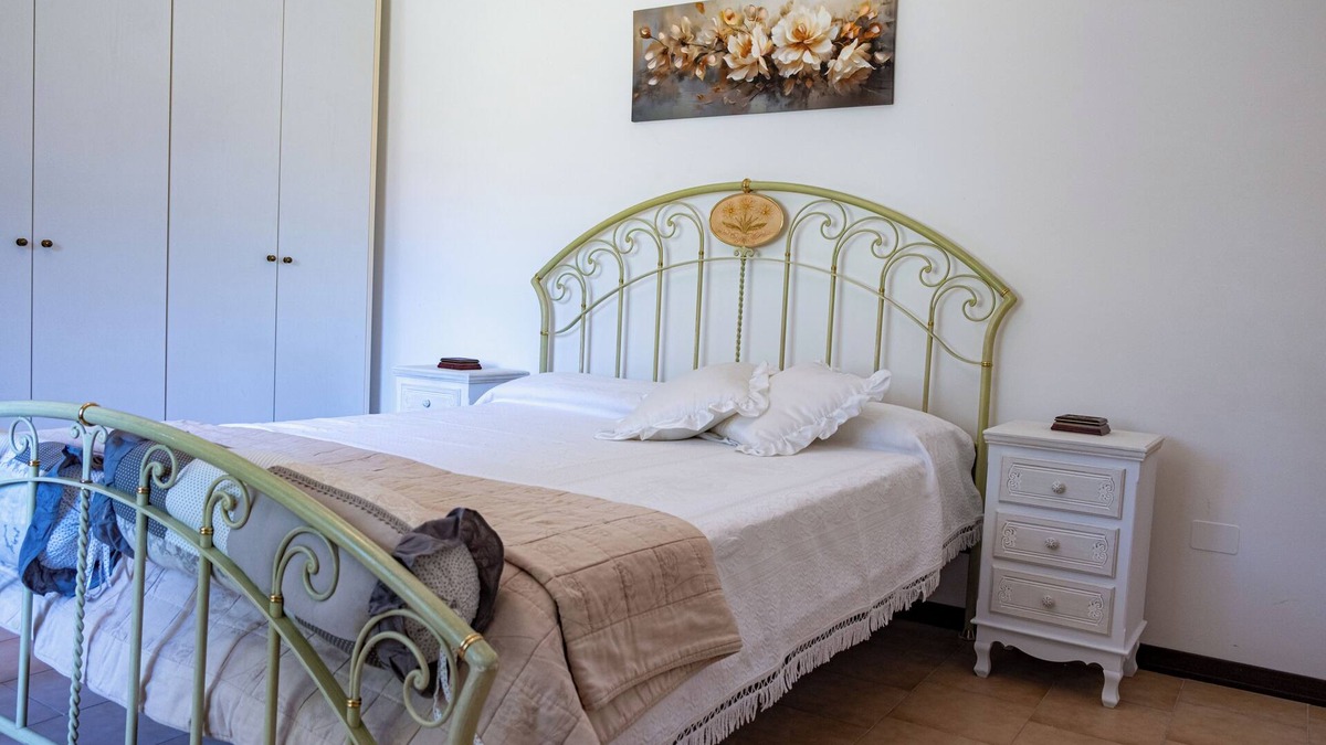 Miano Bed & Breakfast | Framí b&b. Comfort and relaxation surrounded by greenery, between the sea and the mountains.