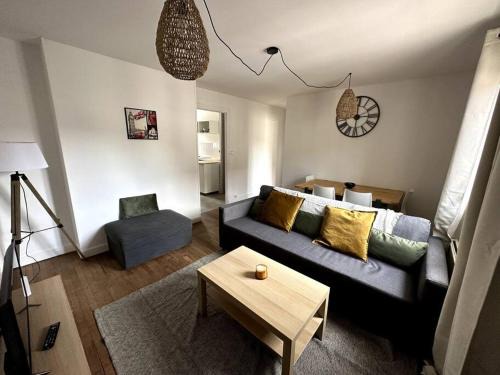 Elbeuf Apartment | François Mitterrand 2