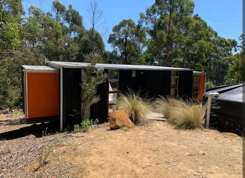 Adventure Bay House | Francis Lane Tiny Studio