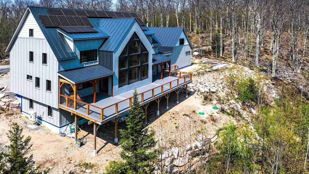 Franconia Apartment | Franconia Heights' Sustainable Mtn Apartment