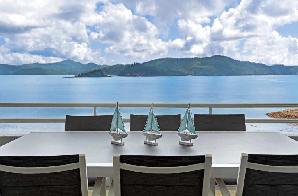 Hamilton Island Apartment | Frangipani Beachfront Lodge 202 on Hamilton Island by HamoRent