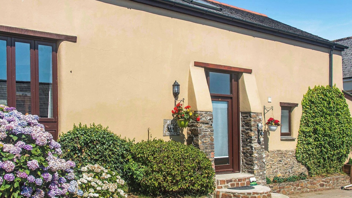 Lifton Cottage | Frankaborough Cottage - UK48326