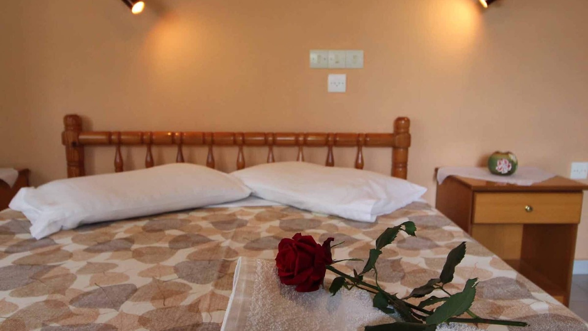 Agios Spyridon Corfu Apartment | Frankis Apartment 7 Agios Spyridonas Perithia