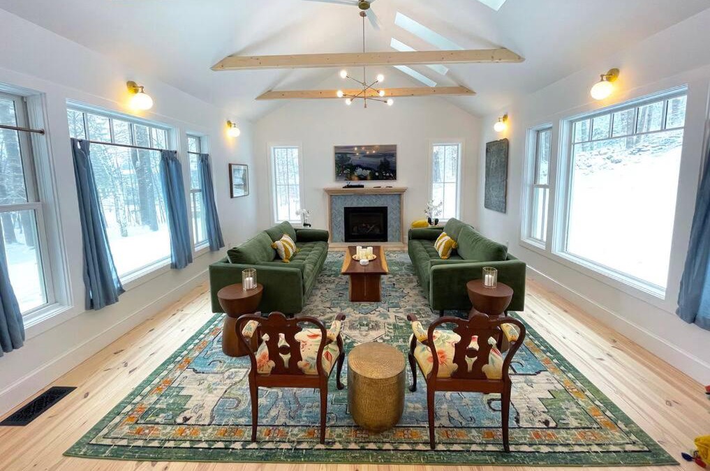 Manchester House | Franklin luxury Chalet w/guest house