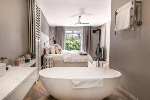 Franschhoek Hotel | Franschhoek Boutique Hotel - Lion Roars Hotels & Lodges