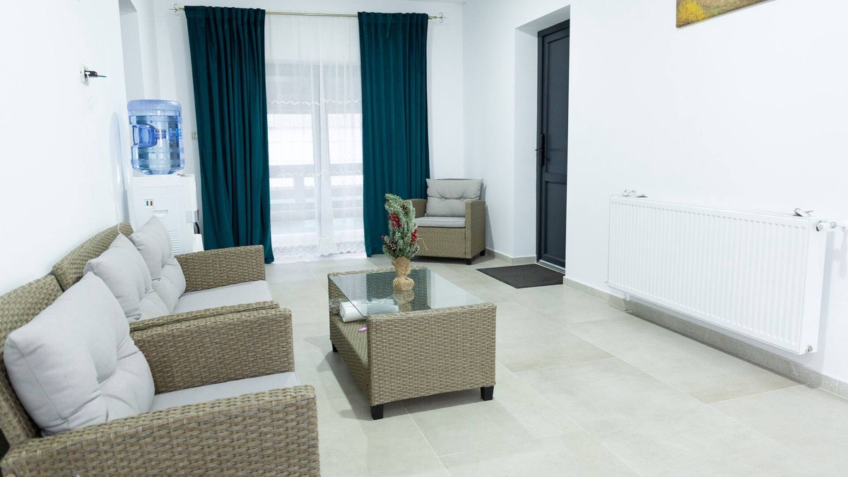 Frasin Apartment | Frasin Studios-6 km to Voronet Monastery