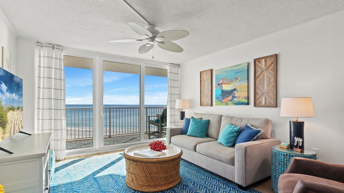 Gulf Lagoon Beach Condo | FREE BEACH SERVICE thru Oct 🏖️ Labor Day Available 🏝️ Check out our reviews! 🌟