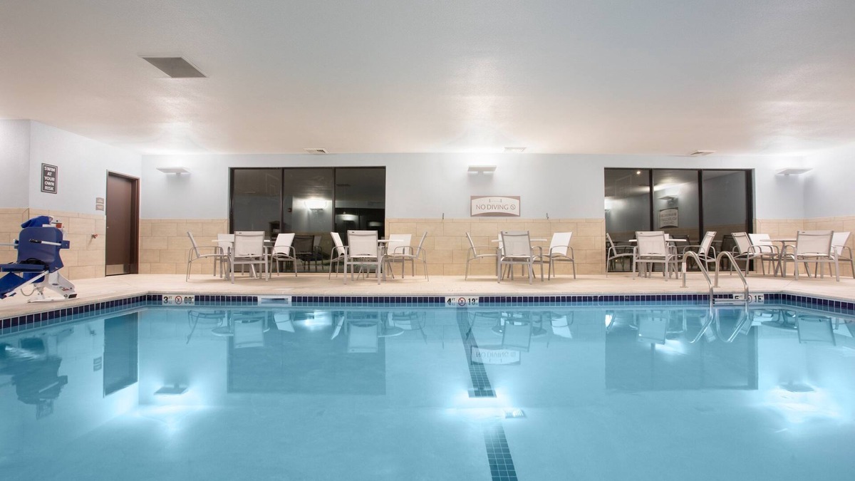 Littleton Condo | Free Breakfast Buffet. Indoor Pool. Near Red Rocks Amphitheater!