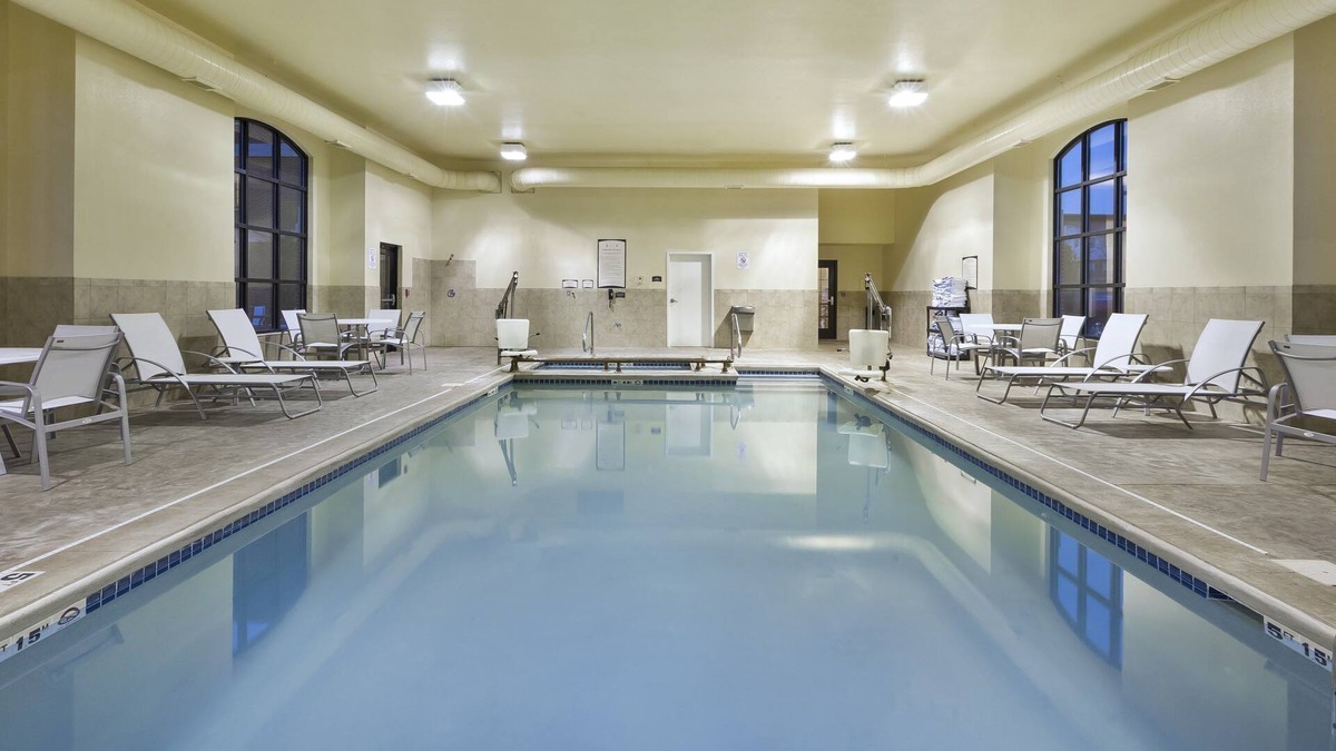 Okemos Condo | Free Breakfast. Near Michigan State University.