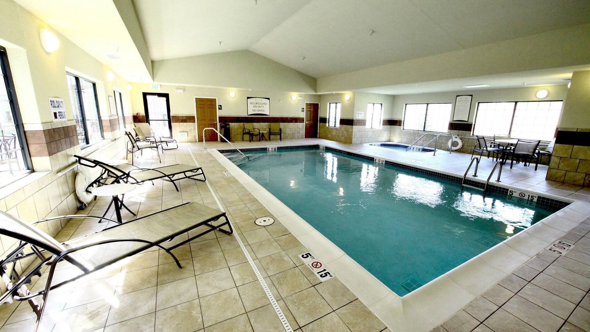 Minot Condo | Free Breakfast. Pool & Hot Tub. Gym. Quick Drive to the Minot Air Force Base!
