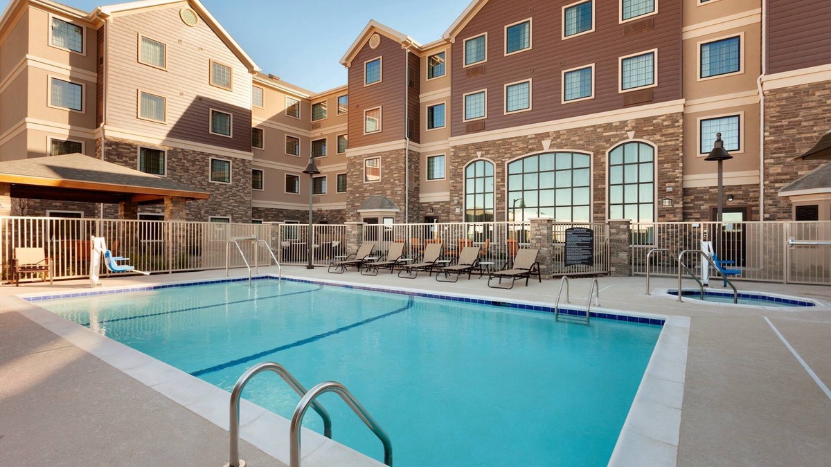 Midland Condo | Free Breakfast. Pool. King Suite. Close to the new Chevron and Oxy campuses!