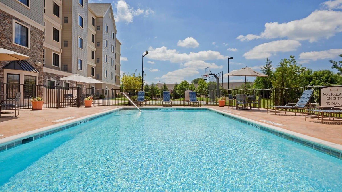 Concordville Condo | Free Breakfast. Seasonal Outdoor Pool. Gym. Near Longwood Gardens! Your Next Trip!