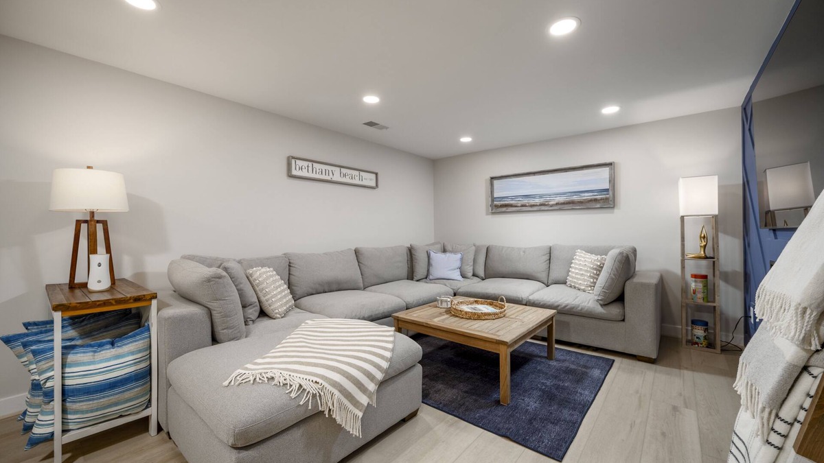 Sandpiper Pines House | Free Linens & Cleaning - Cleveland Cove