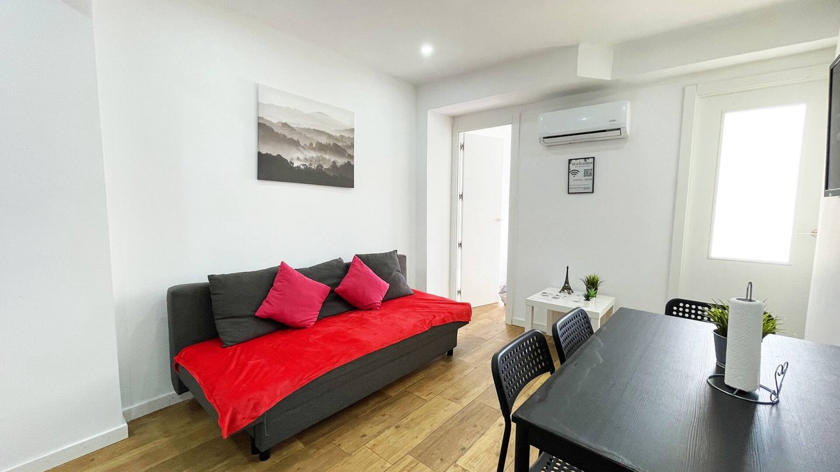 Puente de Vallecas Apartment | Free Parking Apartment Madrid