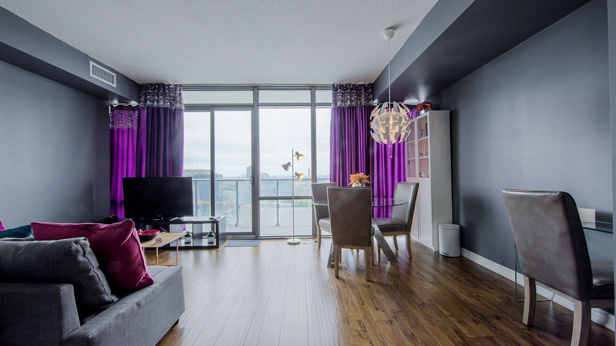 Bay Cloverhill Condo | Free Parking HIGH Floor 1 BED 1 BATH CONDO with BALCONY near SICK KIDS HOSPITAL