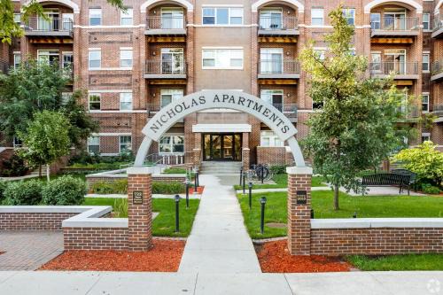 Kutzky Park Apartment | Free Parking, New Apartment, Steps From Mayo!