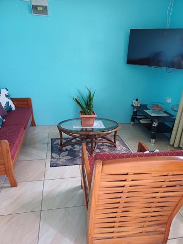 Bonne Terre Apartment | Free pickup from Rodney Bay Marina