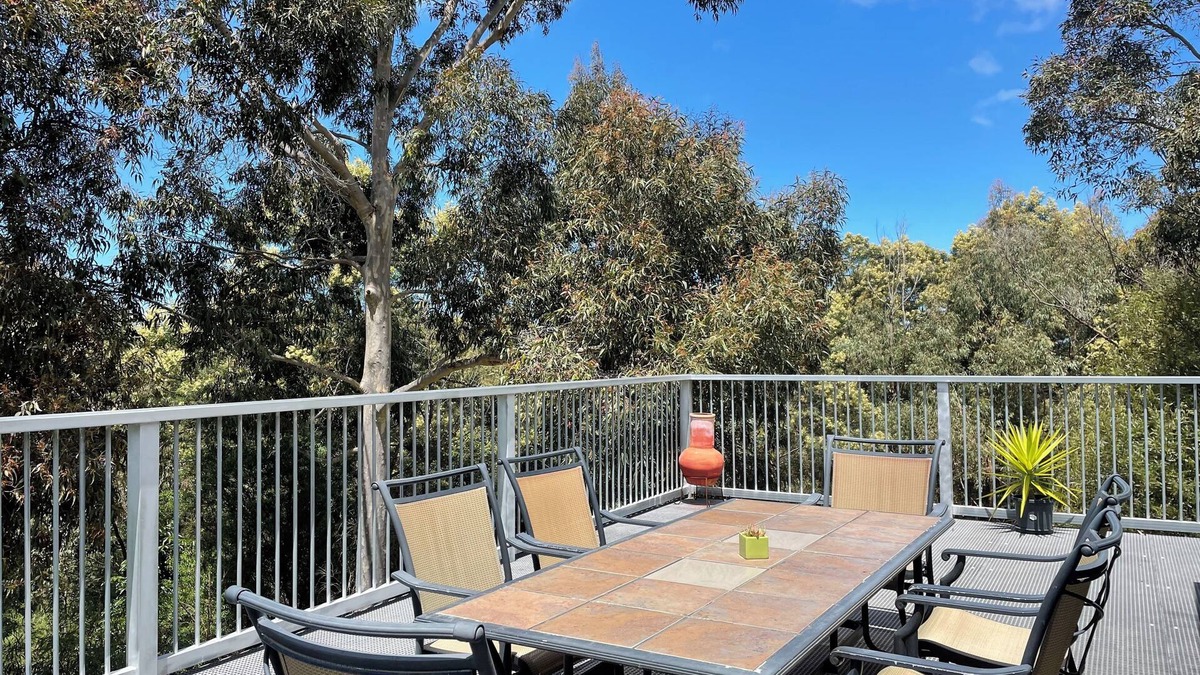 Metung House | Free Spirit - HOT SPRINGS nearby and area surrounded by the freedom of nature.