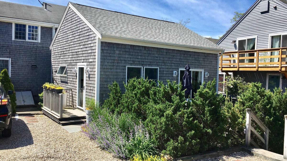 Provincetown Cottage | Free-Standing, Spacious, Modern Cottage, 1 Bdrm + loft, town center, 1 parking