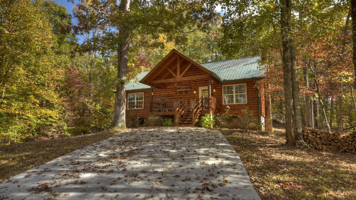 Turtletown Cabin | *Free Whitewater Rafting & Ziplining* Spacious & Secluded Cabin 7 Miles to Attractions & Near Ocoee River Rafting