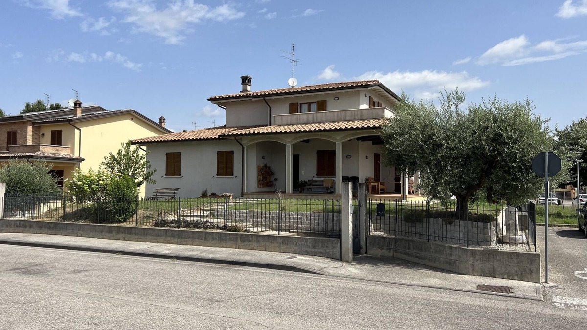 Petrignano House | [free Wi-Fi and parking] 10 minutes from Assisi