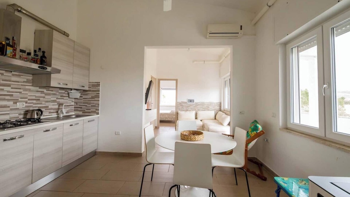 Cropani Marina House | (Free WiFi, Netflix, A/C) Beautiful beach house with garden, pine forest view