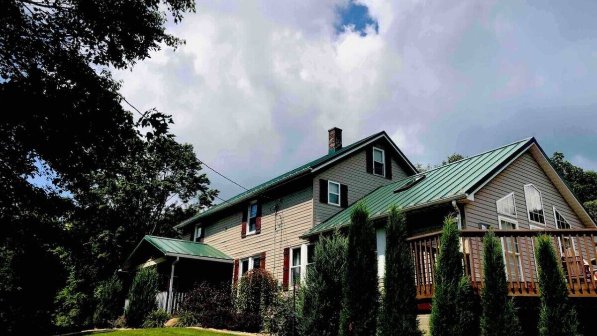 Hadley Other | Freedom Farm country getaway!