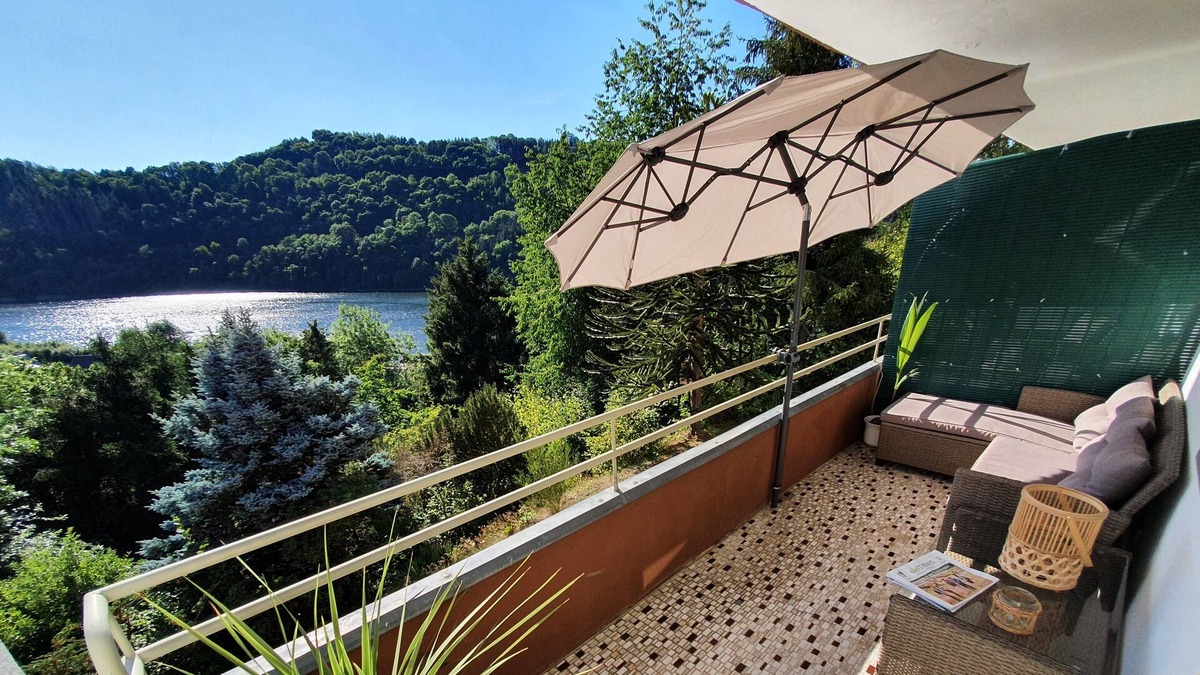 Einruhr Condo | Freedom II - Waking up in nature