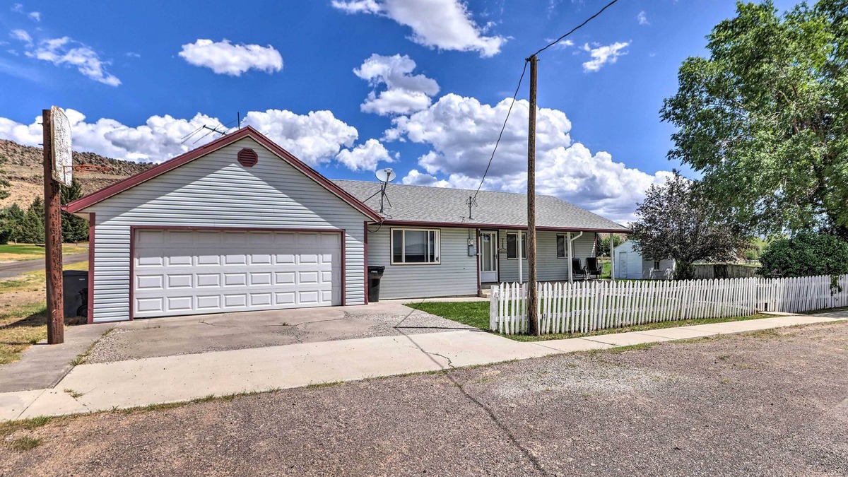 Fremont House | Fremont Home, Near Reservoirs & Hiking Trails