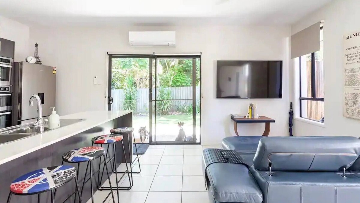 Byron Bay House | French Beach Bungalow (2br, pet-friendly)