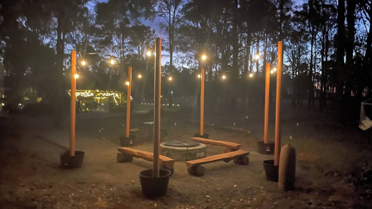 Pokolbin House | French country house with Exclusive Backyard 4 bedder