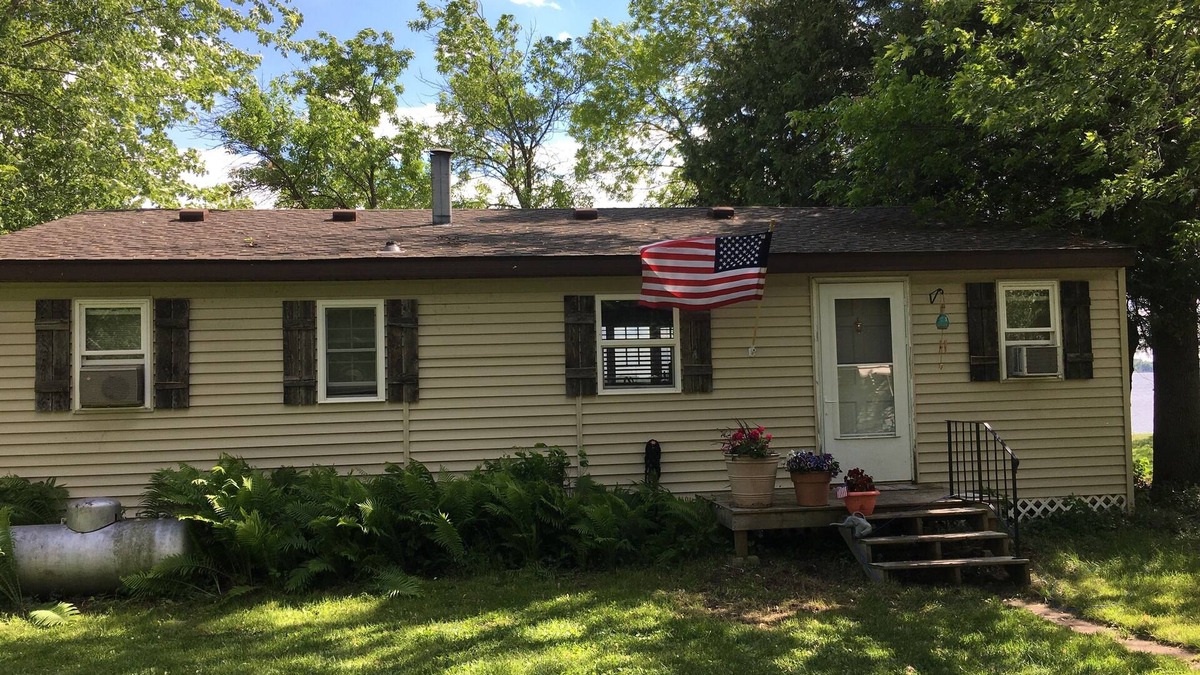 Faribault Cabin | French Lake Escape
